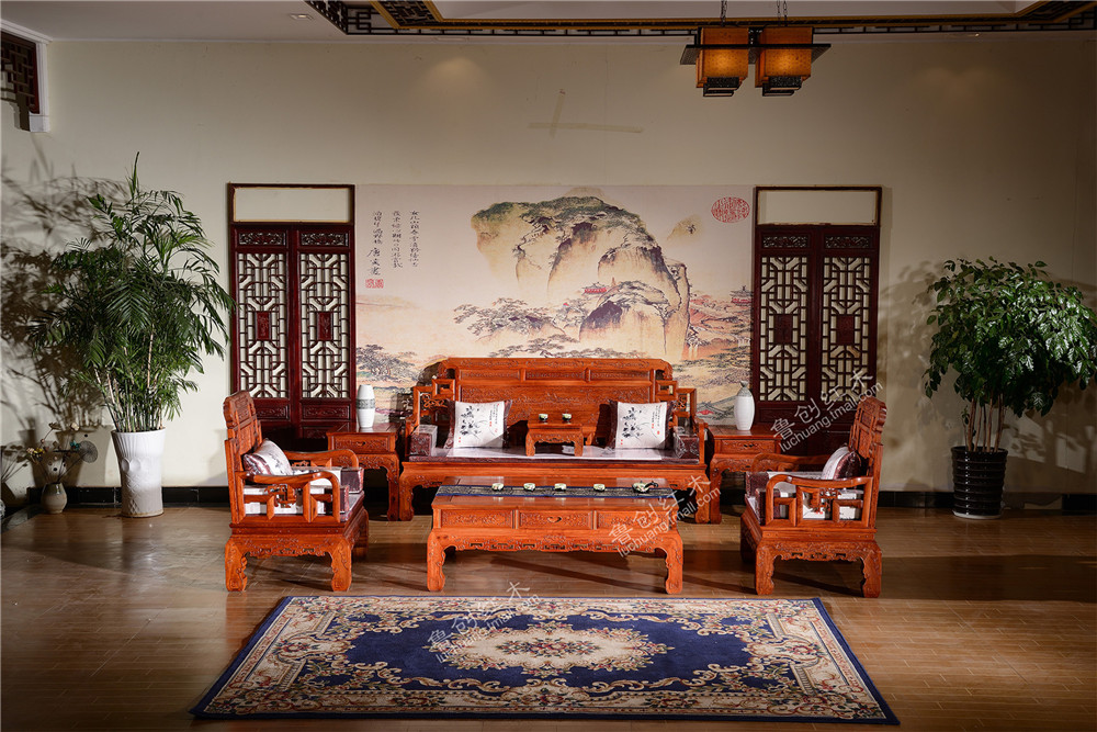 六合同春沙發(fā)